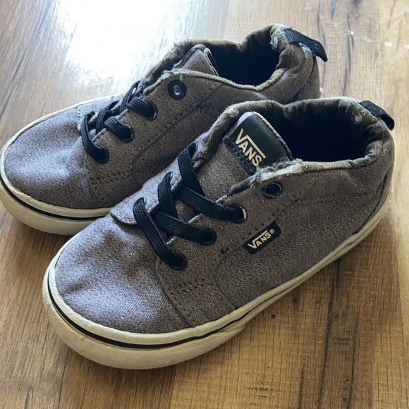 Well loved vans - Picture 2 of 2